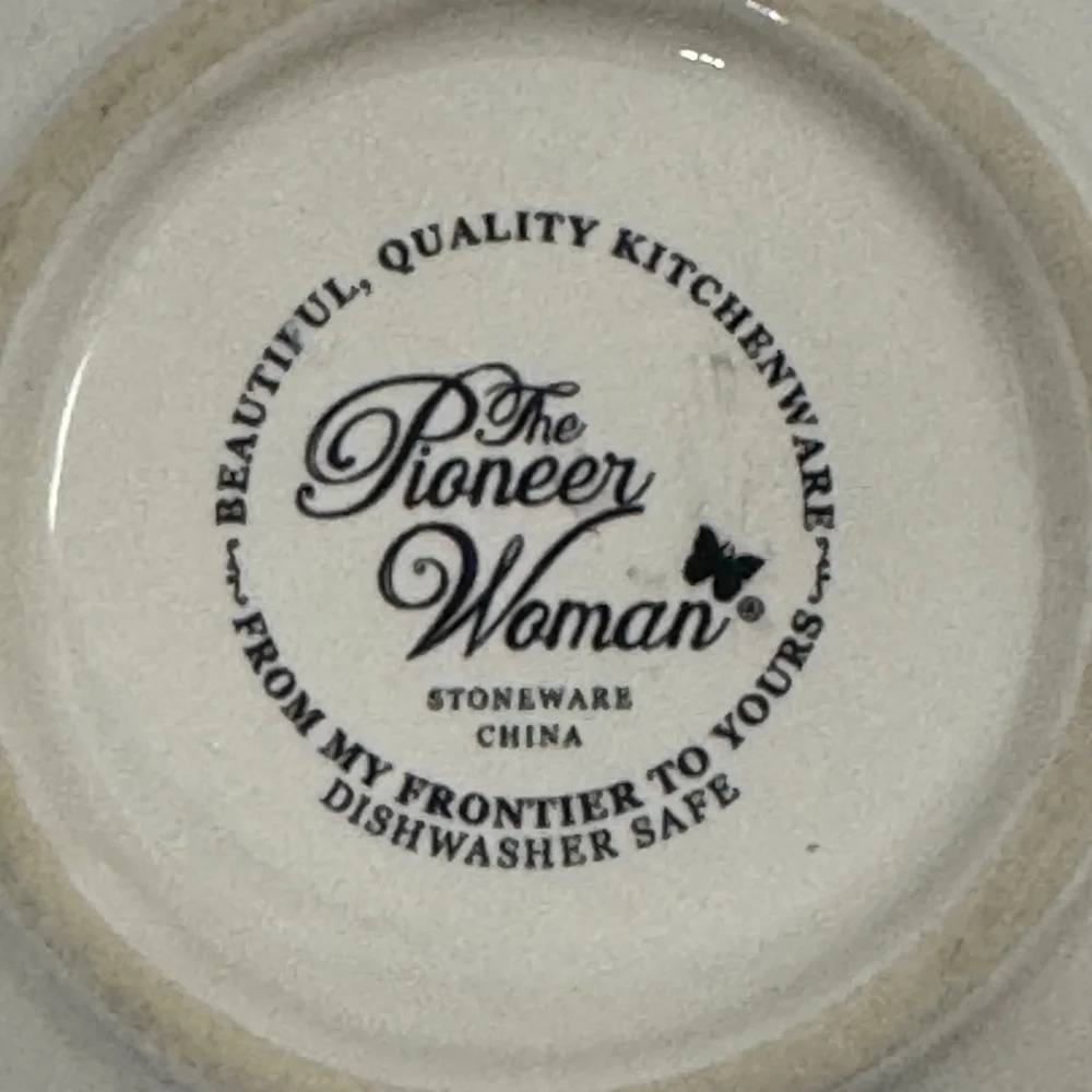 The Pioneer Woman Holiday Poinsettia Spoon Rest, Multicolor